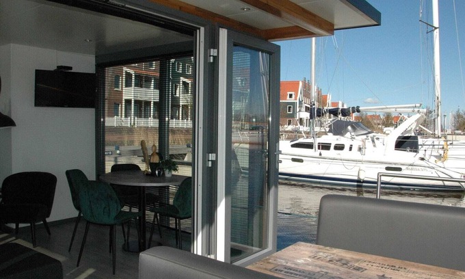 Volendam Boat Rental | Boat in Volendam near Marina Museum