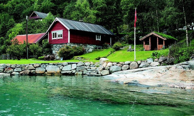 Stryn House | Bodvarstova