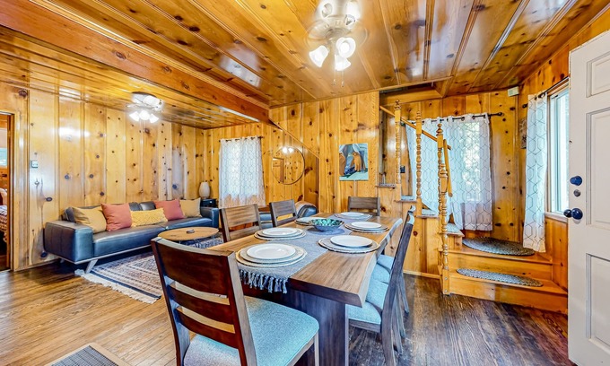 Crestline Cabin | Bohemian, peaceful dog-friendly cabin with mountain views, large yard, and games