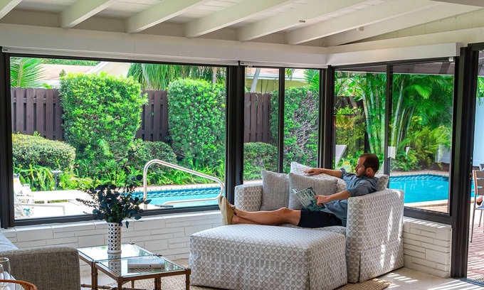 Middle River Terrace House | Boho Chic/Heated Pool/Walk To Beach/Escapism at its finest/Coconut Key/H0MES