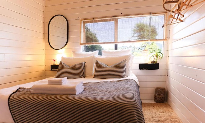 Great Barrier Island Apartment | Boho Hill Apartment - Great Barrier Island Escape