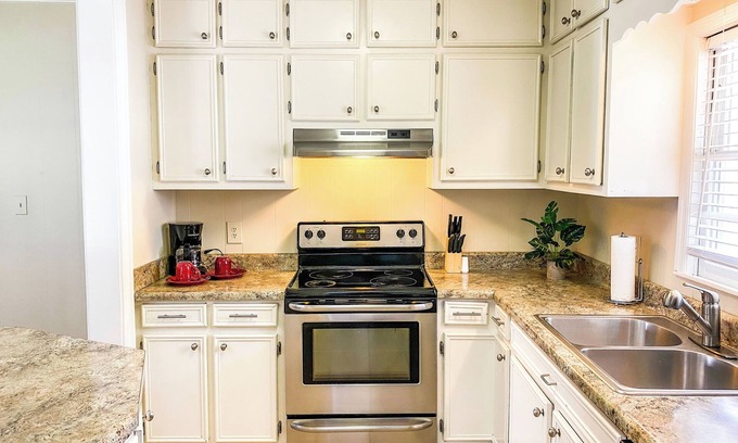 Huntsville Apartment | Bonita Bungalow