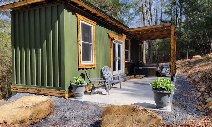 Mount Nebo Cottage | Book Your Adventure Getaway at our Container Cabin near New River Gorge