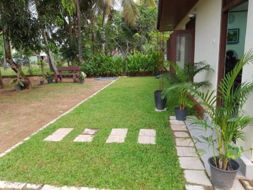 Uswetakeiyawa House | Bopitiya Residence 20 Mins from Airport