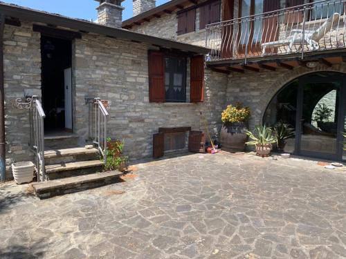 Specchio House | Borgo Scorza