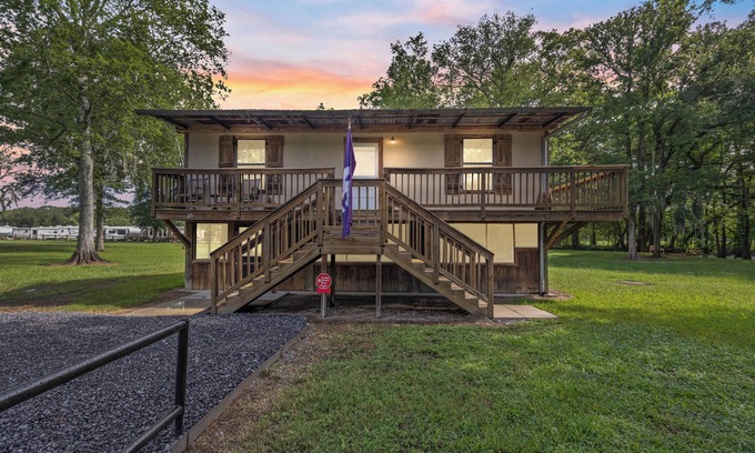 Carencro Cabin | Boscoyo Chateau Cabin