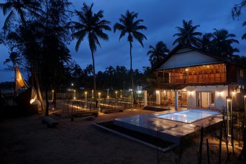 Chavakkad Villa | Bougainvillea Beach Home - Guruvayur - Chavakkad