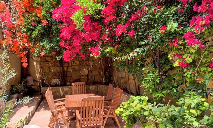 Cospicua Apartment | Bougainvillea Breeze & Marina View