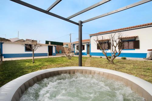 Caldas da Rainha House | Bouros's Cliff