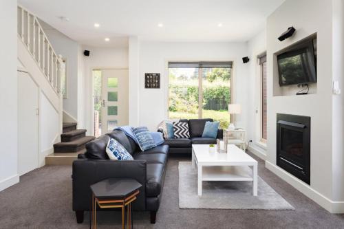 Mentone House | Boutique Stays - Mentone Abode