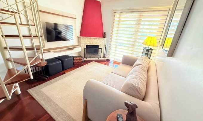 Vila Inglesa Apartment | Duplex penthouse in the city center.