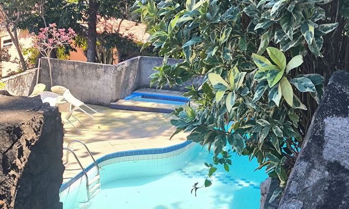 Taio House | My cozy duplex house with pool and games room 400 meters from the beach