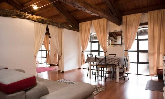 Bra Apartment | Bra Inn - Loft Apartment in downtown Bra