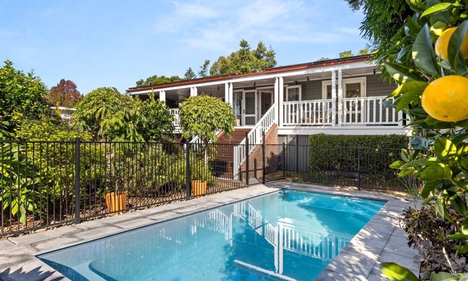 Berry House | Brae View House - By Latitude South Coast