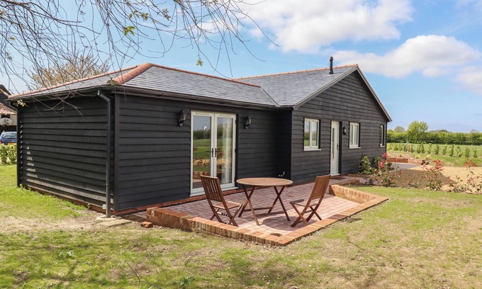 Saint Osyth Cottage | Bramley Cottage
