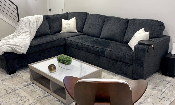 Washington Apartment | Brand New Modern Apartment with Parking
