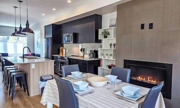 East Kootenay House | Brand-new Nordix townhouse with Gear Room