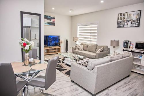 Prince George House | Brand-new three bedroom guest suite in the desirable neighbourhood