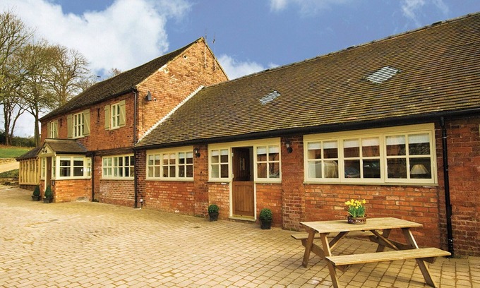 King's Bromley House | Brankley Cottage - E4712
