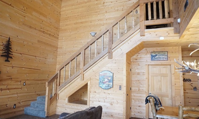 Branson Cedars Cabin | Branson-Elk | 3 Bed, 3 Bath