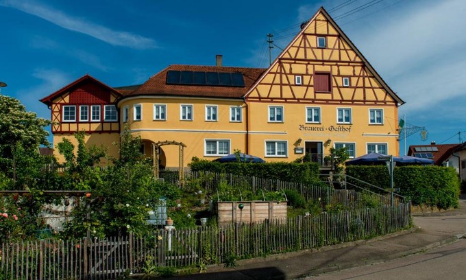 Waldstetten House | Brauerei und Gasthof zum Engel