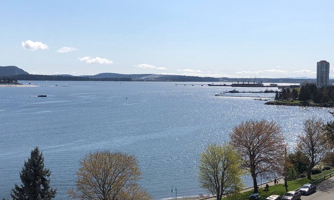 Regional District of Nanaimo House | Breath Taking Views of Nanaimo's Harbour Front! From Sea Planes to BC Ferries.