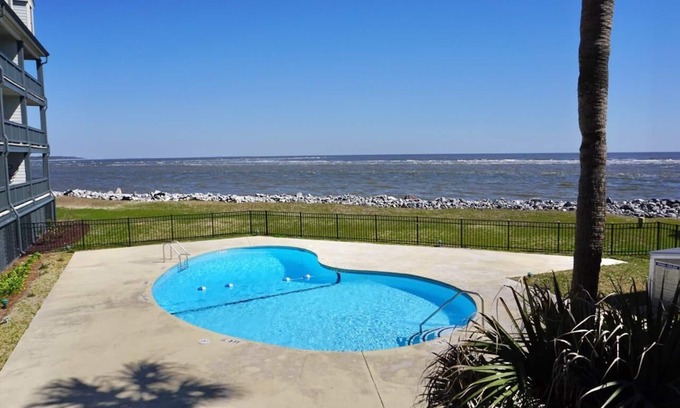 Saint Helena Island House | Breathtaking views with all the amenities