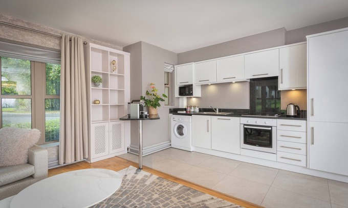 Castletroy House | Brennan Court Guest Accommodation