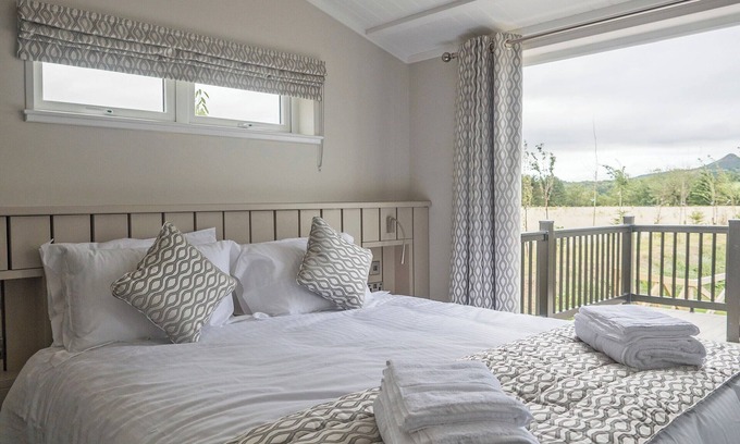 Carlton-in-Cleveland Cottage | Brian Clough Lodge - UKC4065