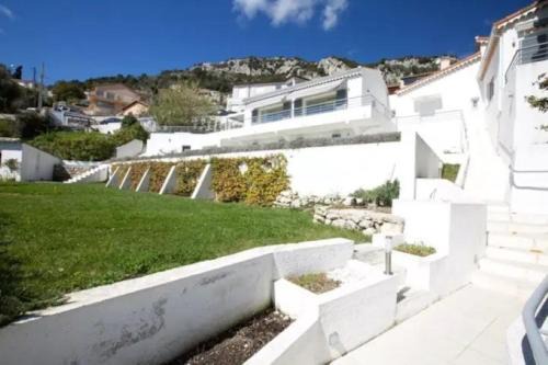 La Turbie Apartment | BRIDGESTREET MONACO La Turbie SEA VIEW or VILLAGE