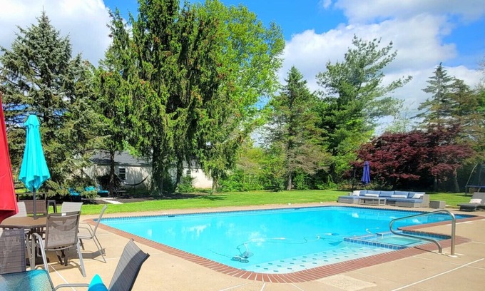 Lansdale House | Bridle Pool House Vacation Home