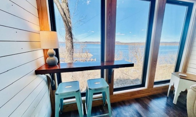 Lake City House | Bright and airy tiny home close to quaint river towns!