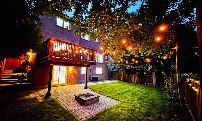 Aurora Apartment | Bright and Modern 2BR Apartment, Adventure-Local Delights Await! Family & Group
