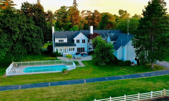 Burns Township Other | Bright and spacious farm house retreat.