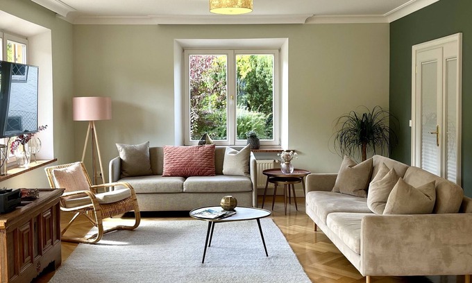 Neuhaus Condo | bright, comfortable with terrace and garden, sauna