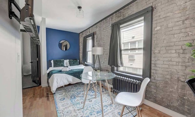 Lower East Side Apartment | Bright & Cozy Studio in Heart of Downtown Milwaukee