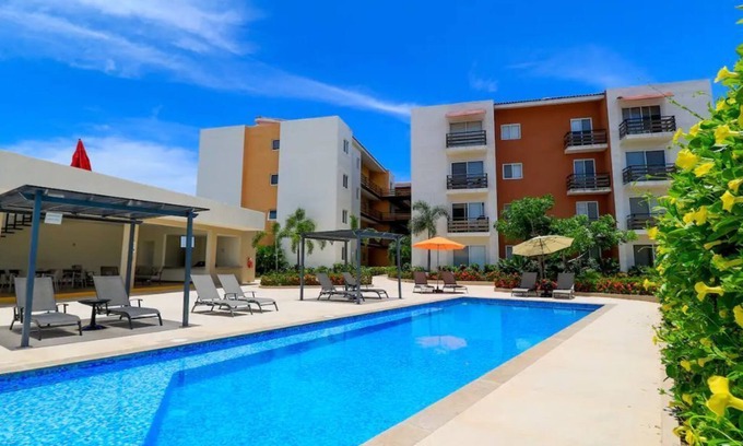 Las Jarretaderas Condo | Bright & Spacious 2bd-2ba Condo + Pool + Jacuzzi + Gym