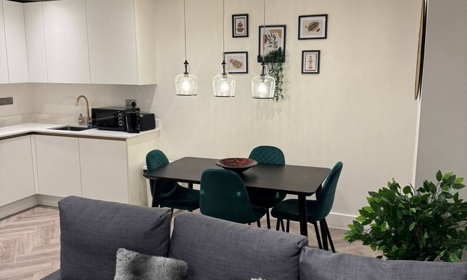 St Albans Apartment | Bright & Spacious Apartment in St Albans