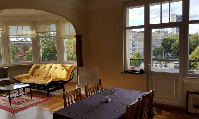 Dailly Apartment | bright spacious apartment near European institutions