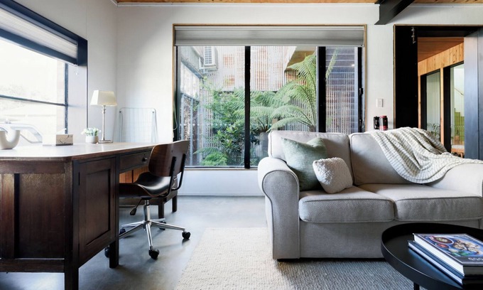South Launceston Apartment | Bright Studio in Launceston CBD