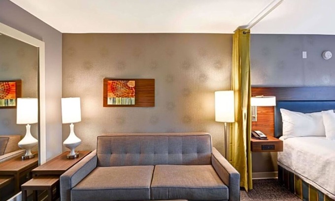 Miramar Hotel | Bright Studio in Miramar | Resort Amenities | Central to Miami & Ft. Lauderdale