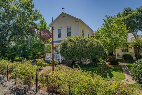 Sutter Creek Bed & Breakfast | Brinnwood Bed & Breakfast