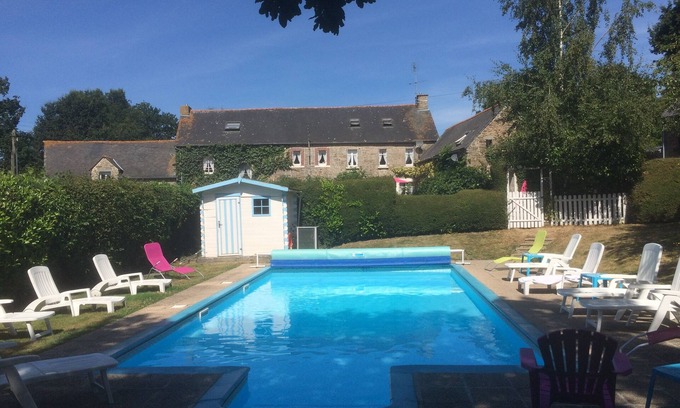 Plouguenast Cottage | Brittany Country Retreat Sleeps 6. Heated Pool. Free Wifi. Pet Friendly