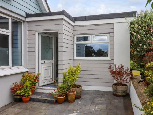 Brixham House | Brixham Breeze Cabin