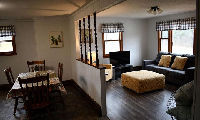 Goshen House | Brook Road Condo