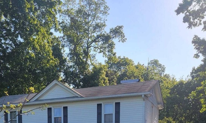 Greensboro Bed & Breakfast | Brookhaven Mill Farmstay B&B