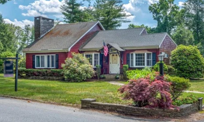 Brooklyn House | Brooklyn Bear Den: Charming 2-bedroom house