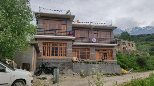 Sissu Hostel | Bros Hostel & Cafe, Sissu