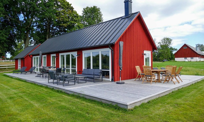Vaxjo Municipality House | Brygghus - new - with own sauna house, Skälsnäs Manor