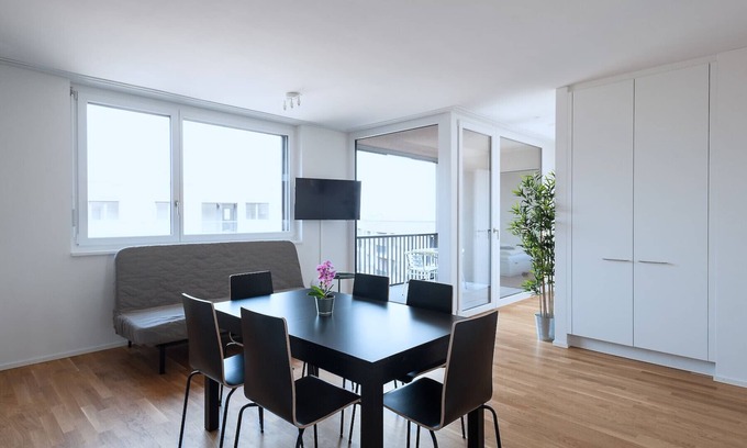 Basel City Centre Apartment | BS Deer IV - Messe HITrental Apartment